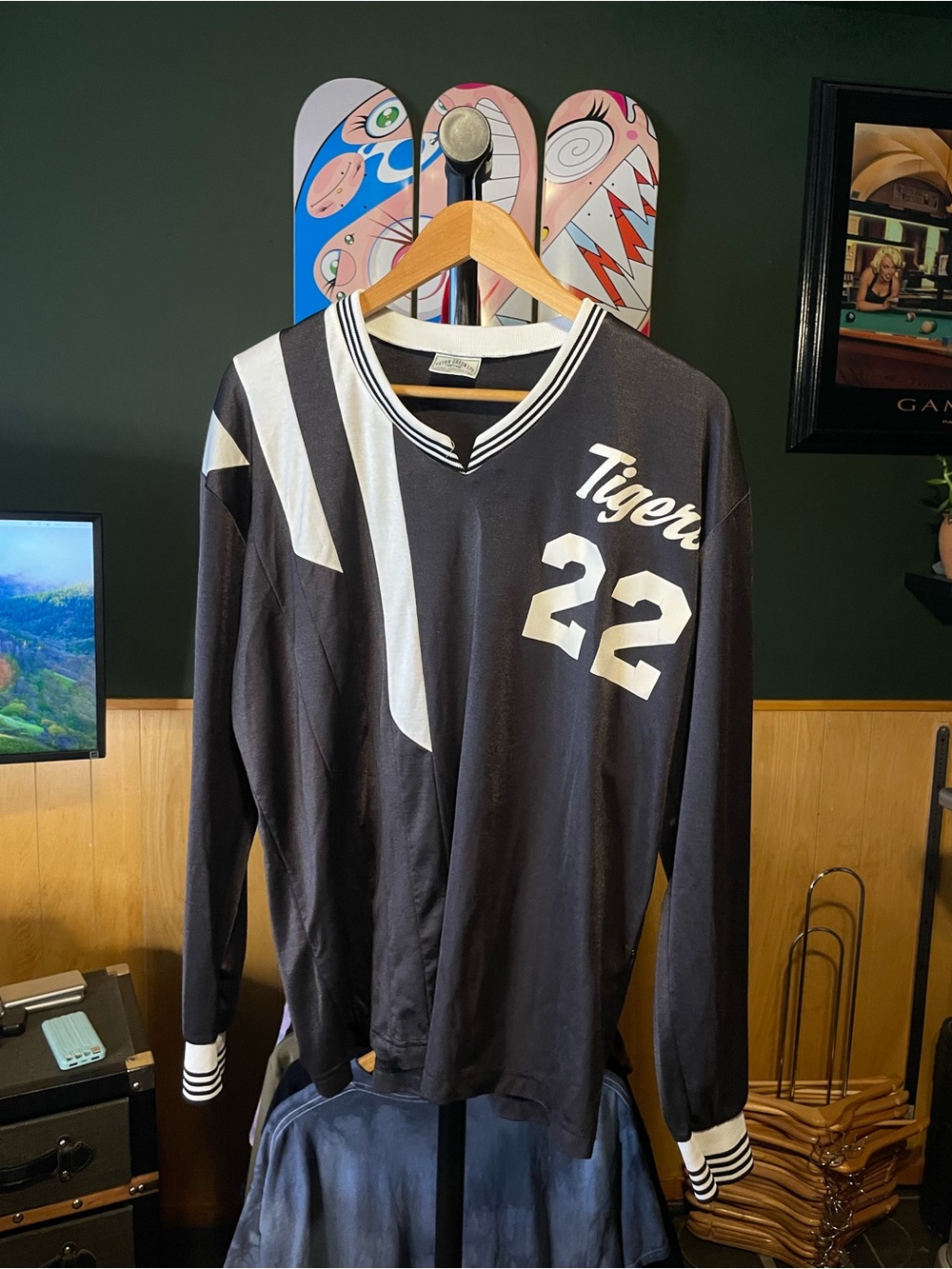 Tigers #22 Black & White Long Sleeve Jersey Mens size XL